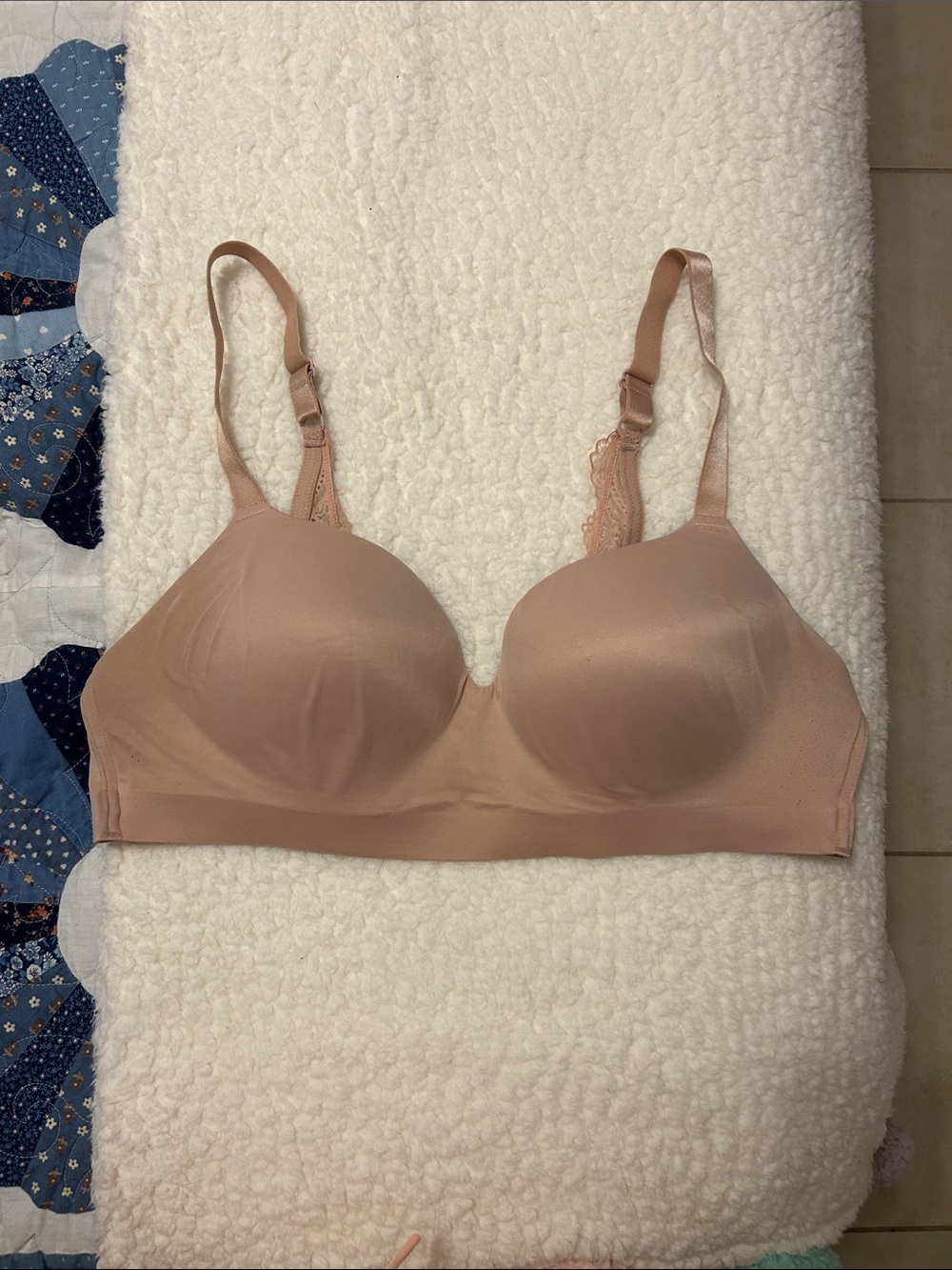 Nude T-Shirt Bra with Light Lace Detail